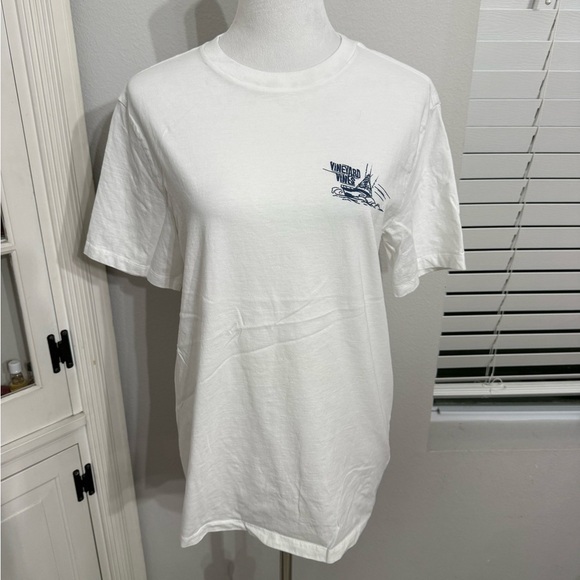 Vineyard Vines Other - Vineyard Vines White Tee with Nautical Blue Design